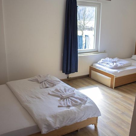 Bujtinat E Lugines Valbone Aparthotel Exterior photo